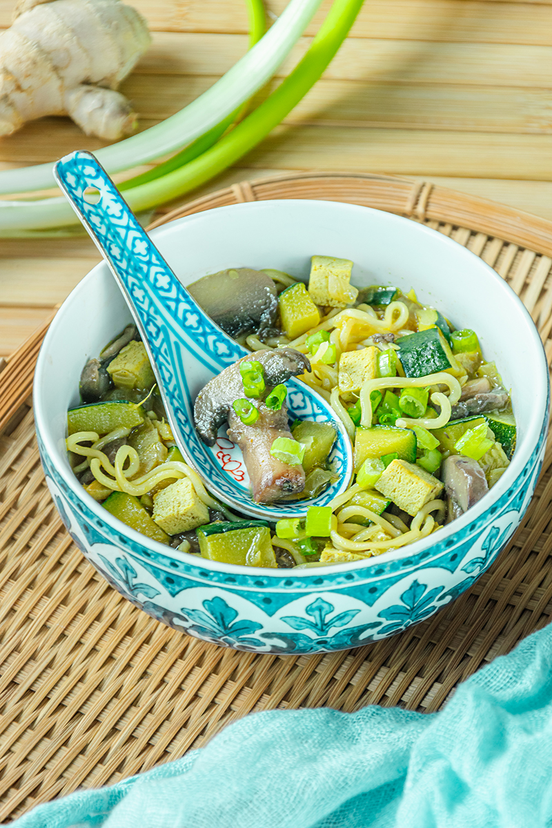 Soupe de nouilles express façon asiatique (végétarien, vegan)